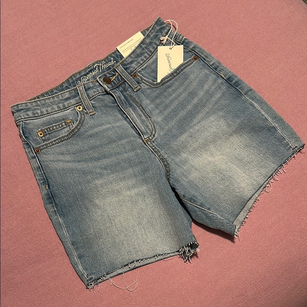 Universal Threads Vintage Stretch Boyfriend Denim Shorts - 2/26